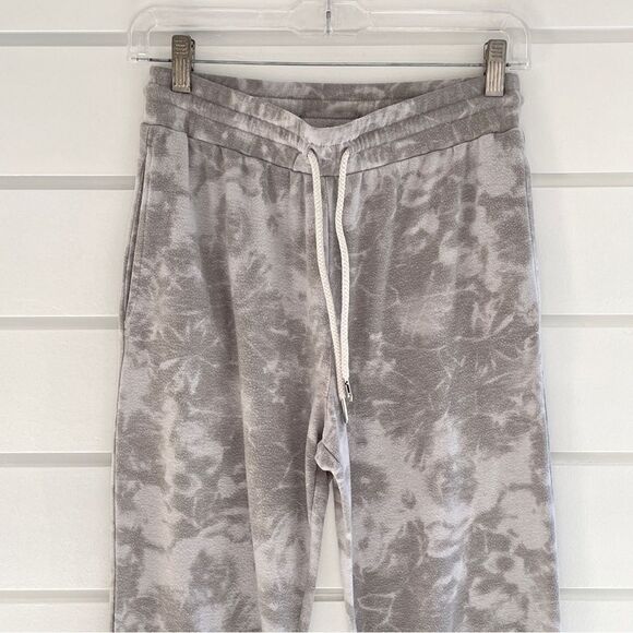 Gilli Grey and White Tie Dye Print Jogger Pants Size Small - Picture 3 of 5